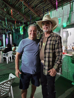 Paulo Afonso e Cowboy Oliveira, no Bar das árvores